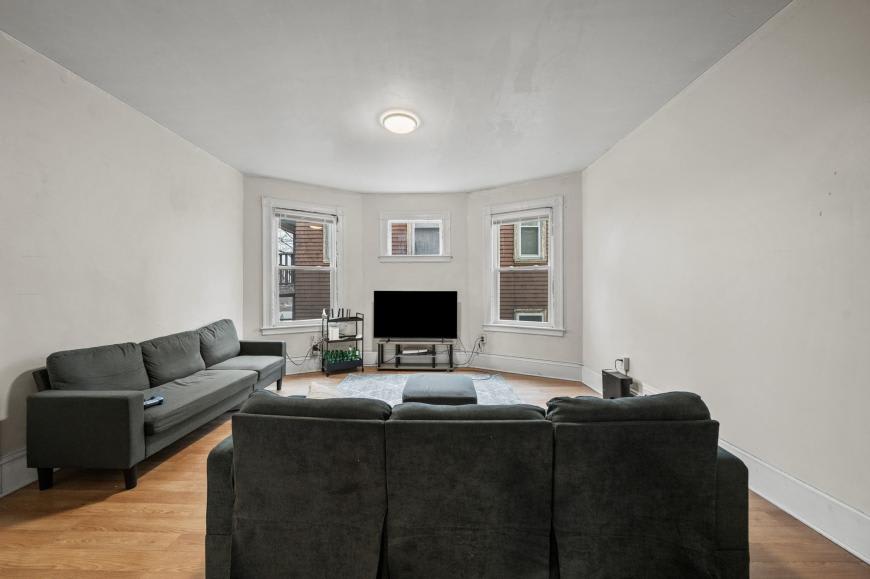41 Parker Hill Ave – photo 4