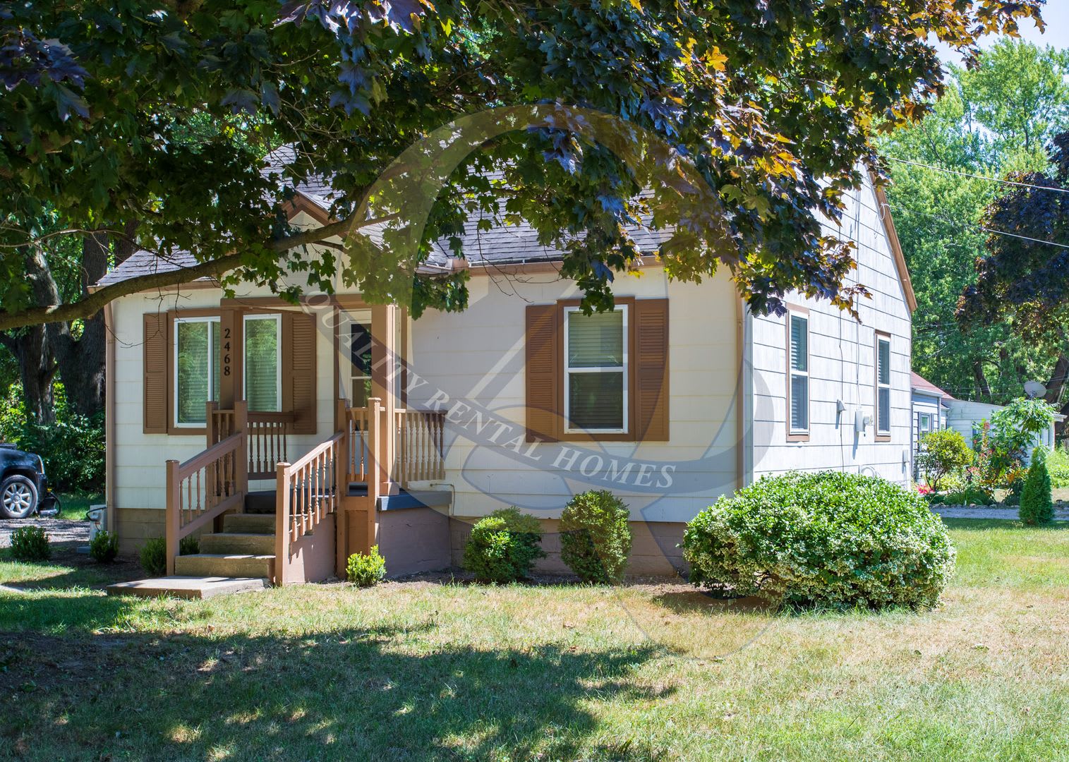 Well-maintained, Updated 2-bedroom home on double lot. – photo 1