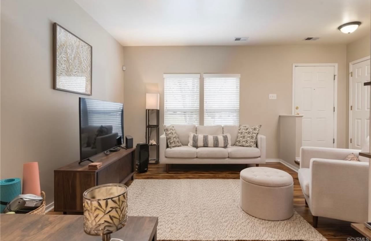 9306 Silverbush Dr – photo 4