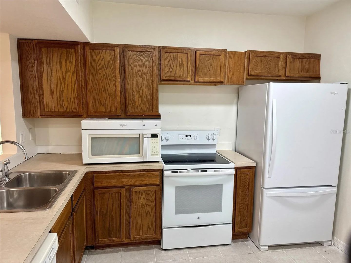Charming 3BR Condo in Riverview – photo 5