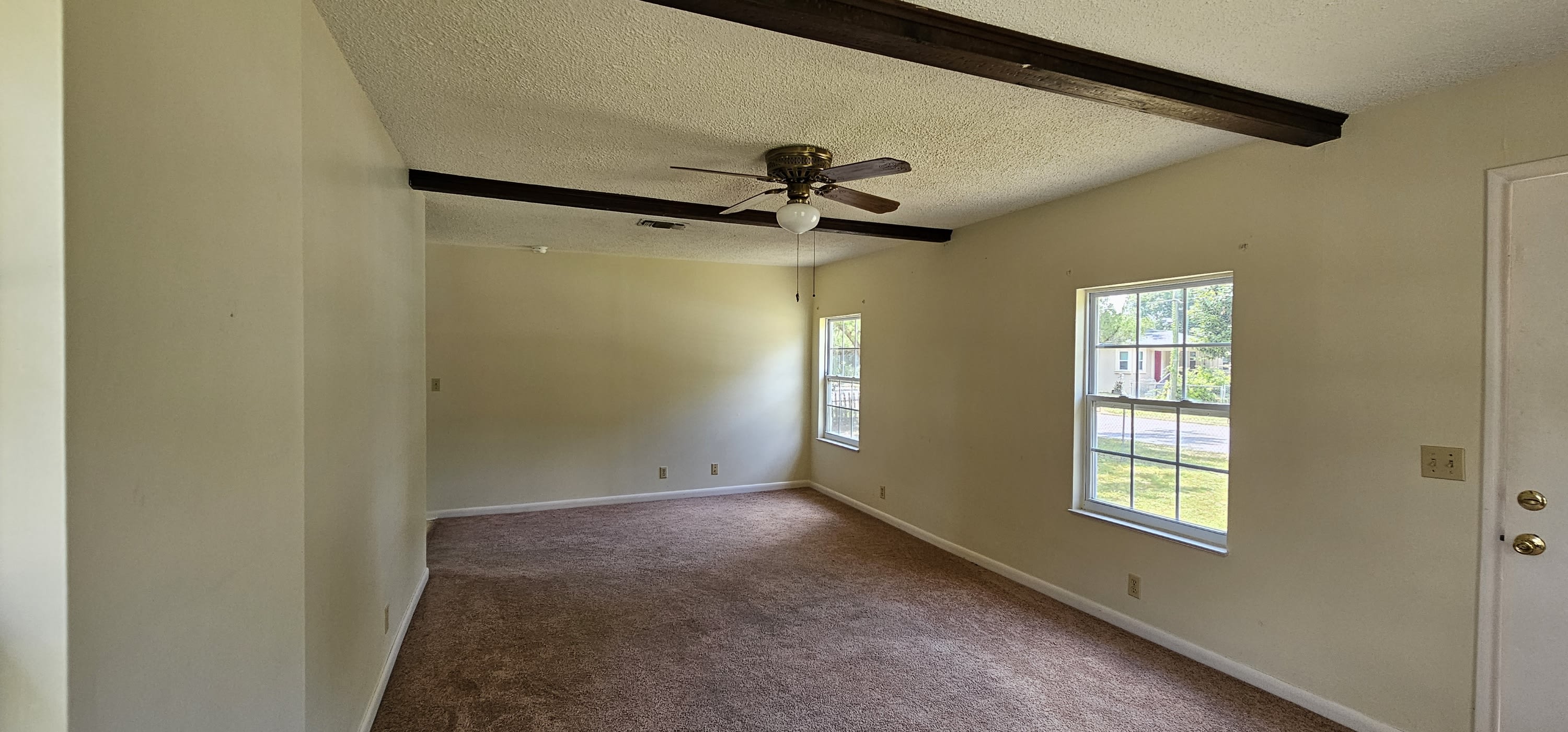 725 Powell Drive – photo 5