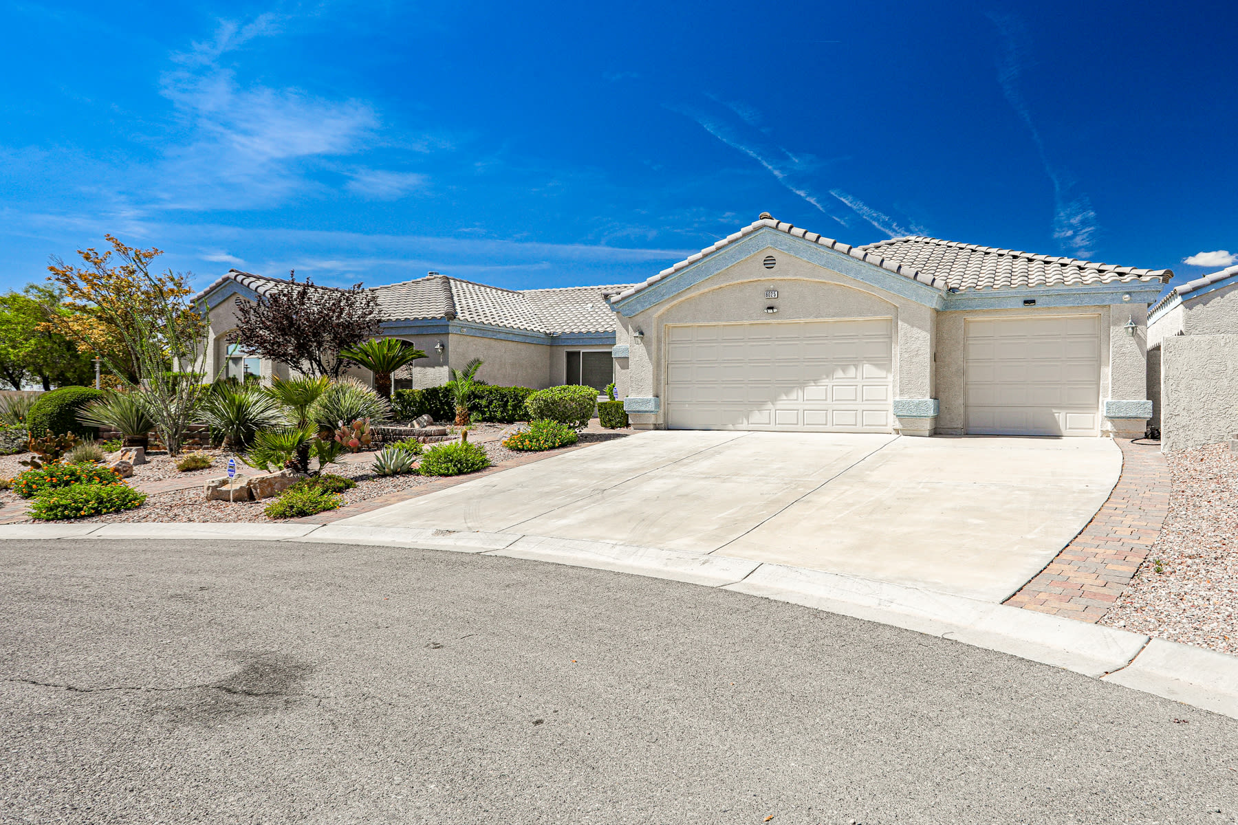 6025 Egan Crest Drive – photo 2