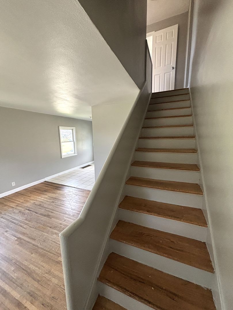 **RENT RECENTLY REDUCED!! ** Spacious 2 bedroom Townhouse for rent!! – photo 5