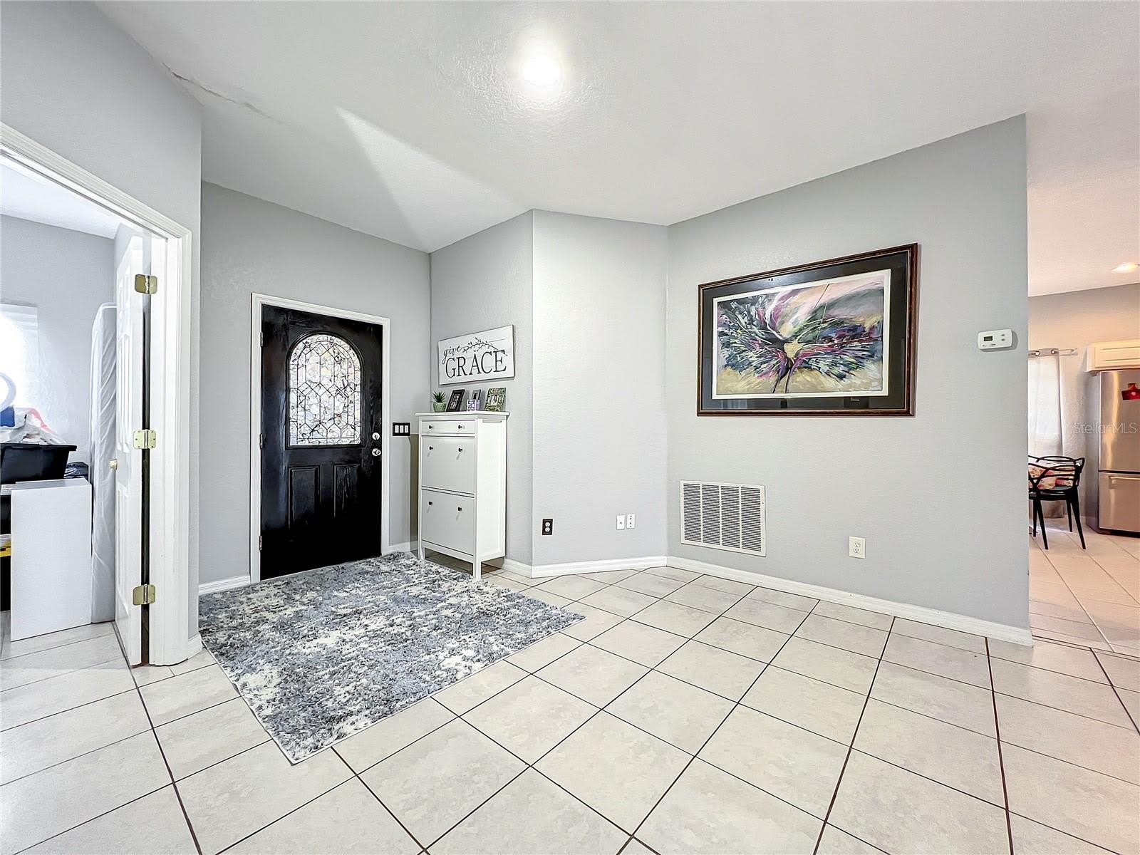 501 SUMMER PLACE Loop – photo 4