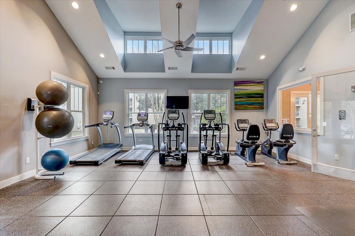 3681 Pavilion Pointe Apartments – photo 3