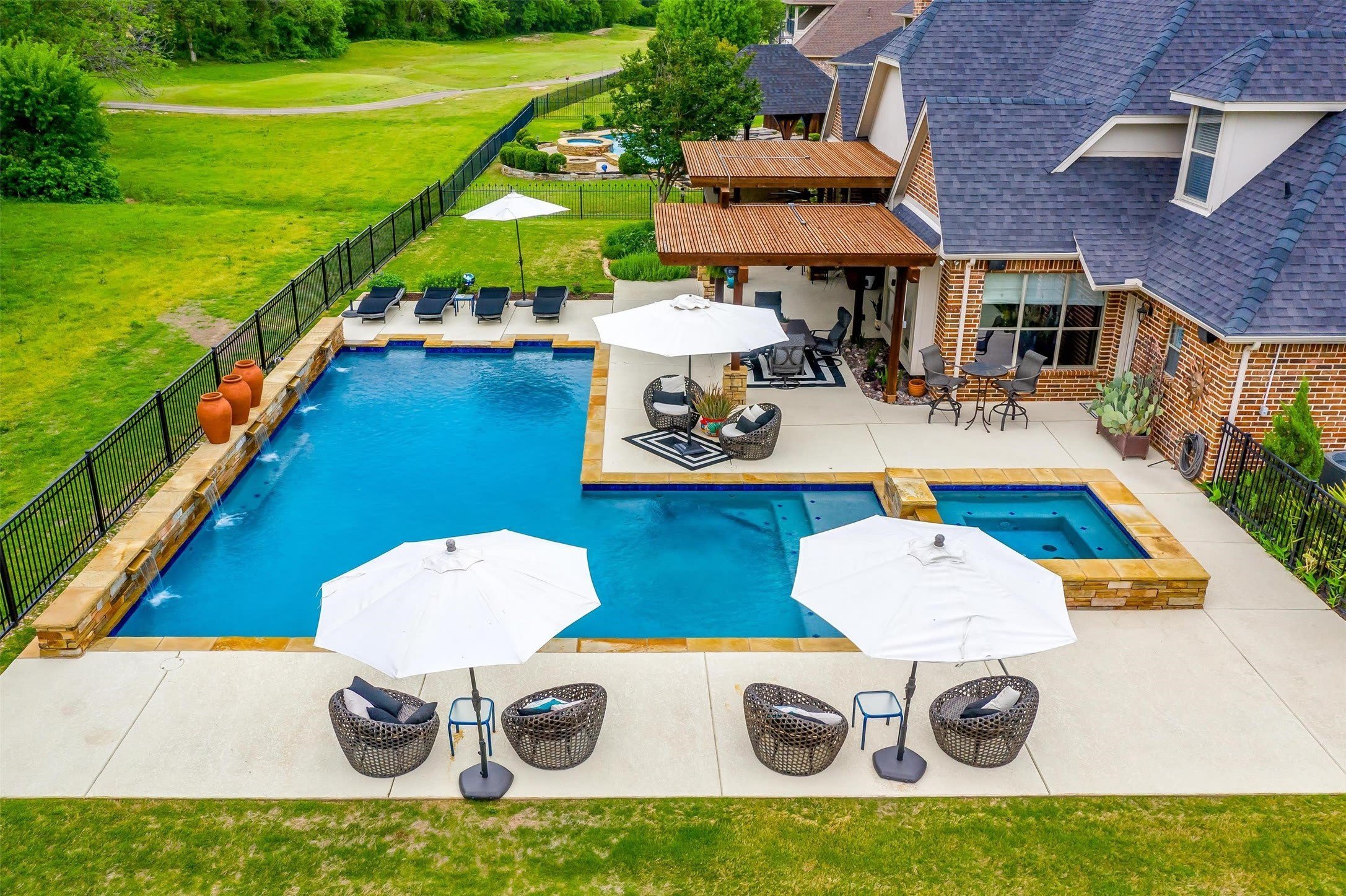 203 Augusta Court – photo 2