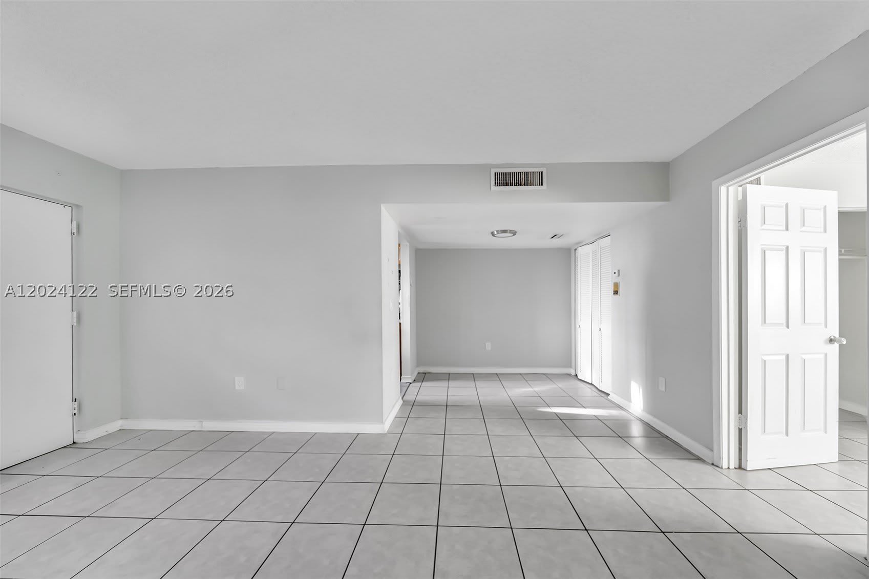 2011 Bay Dr – photo 5