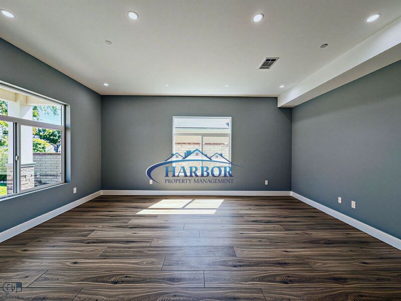 2126 W 238th Street – photo 3