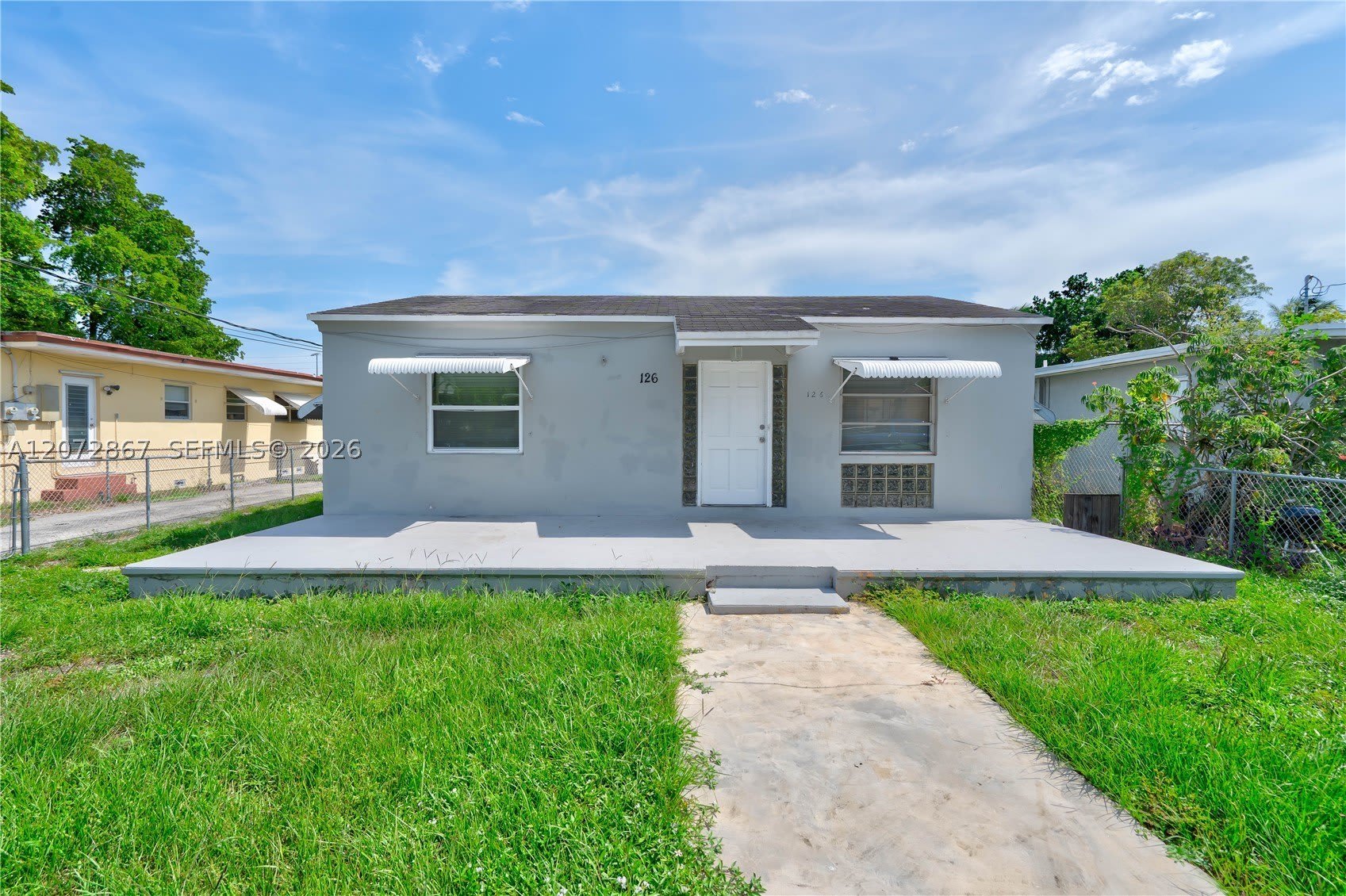 126 SE 4th St – photo 2
