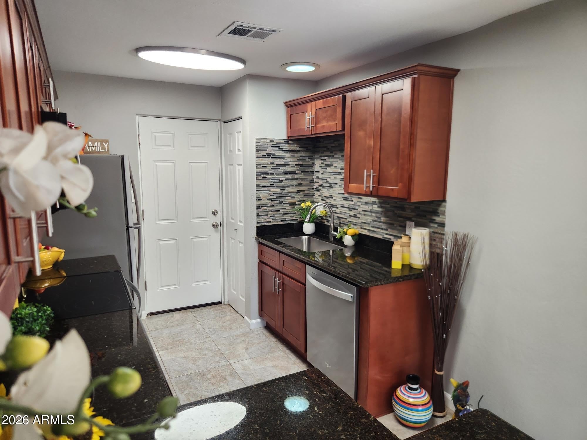 3026 E Brill Street – photo 4