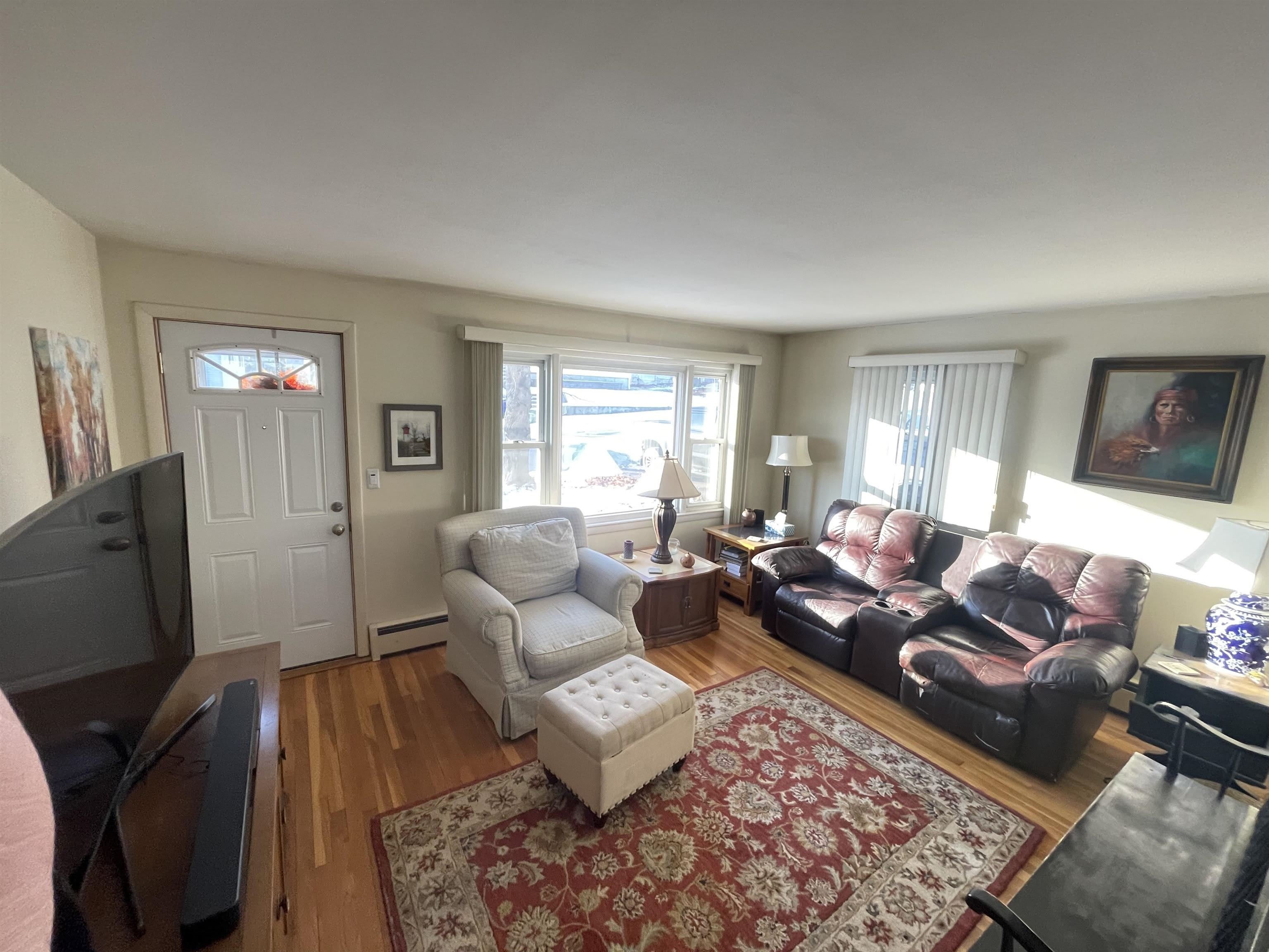 142 Constant Street – photo 4