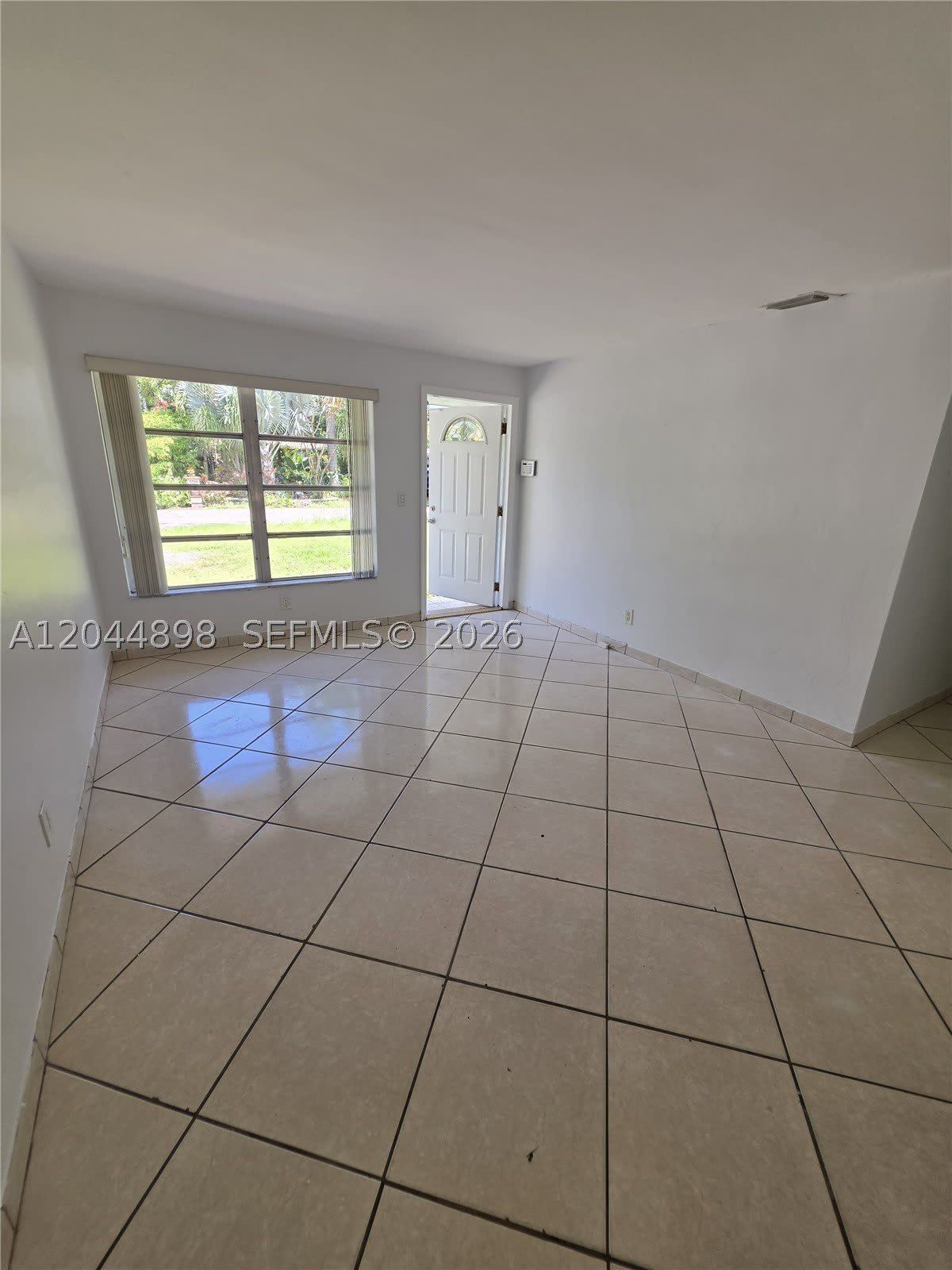 5720 Douglas St – photo 5