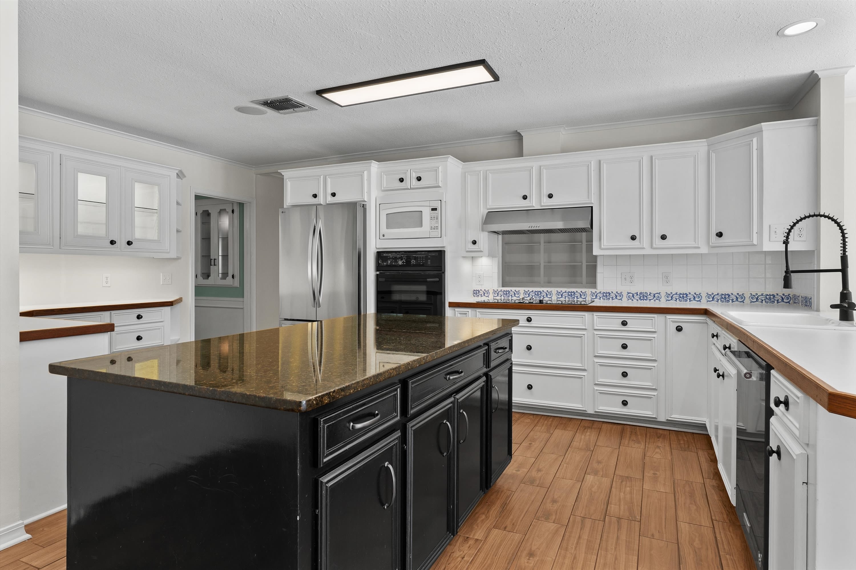 1918 Horton Avenue – photo 5