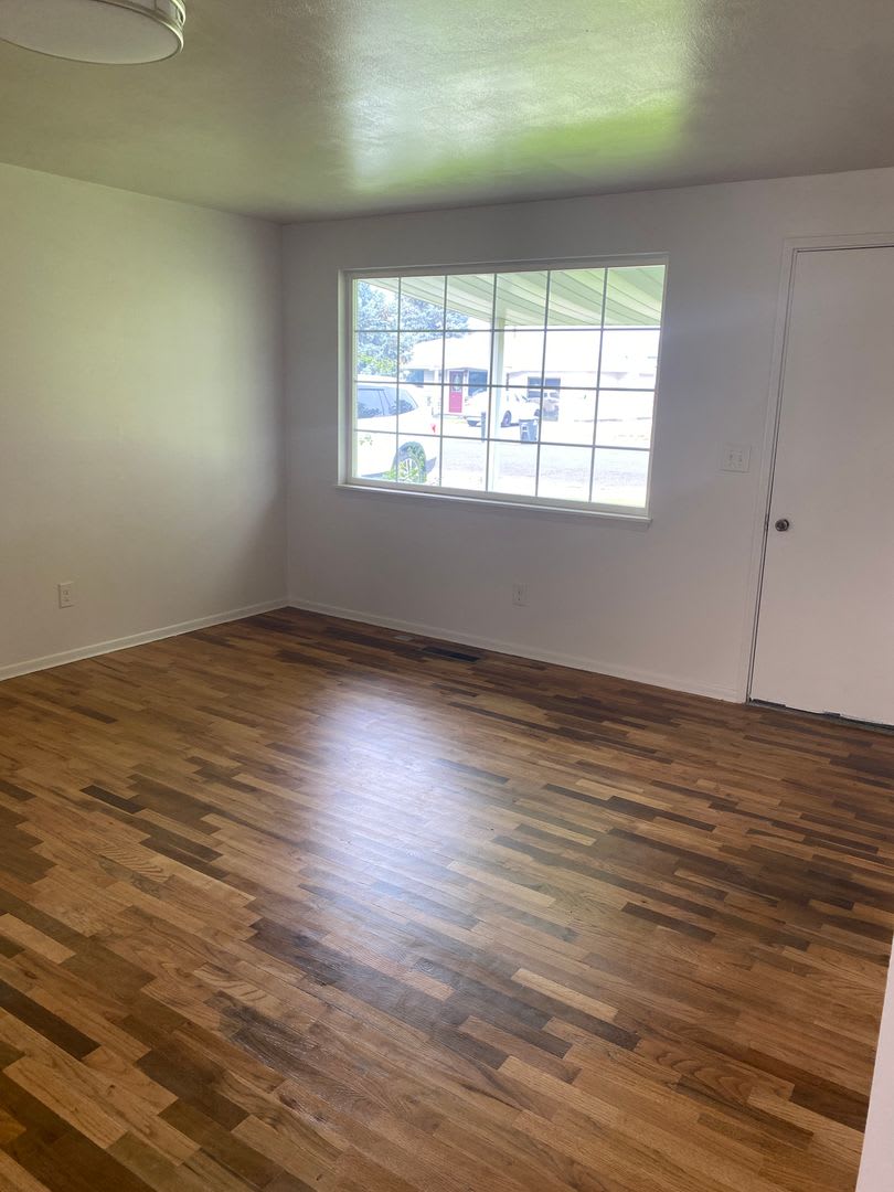 Recently Updated Home Near High School – photo 4