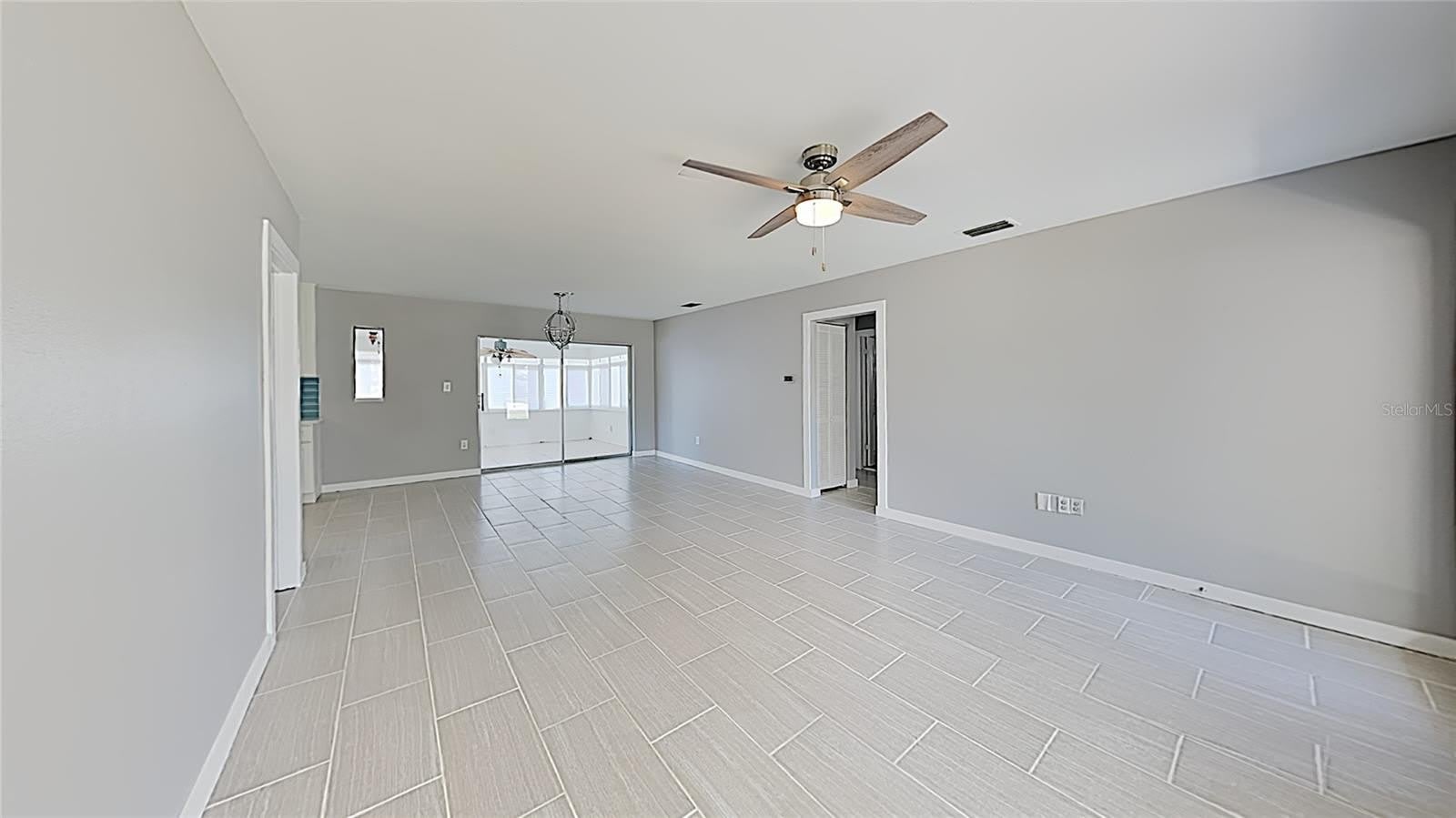 4511 S GAINES Road – photo 5