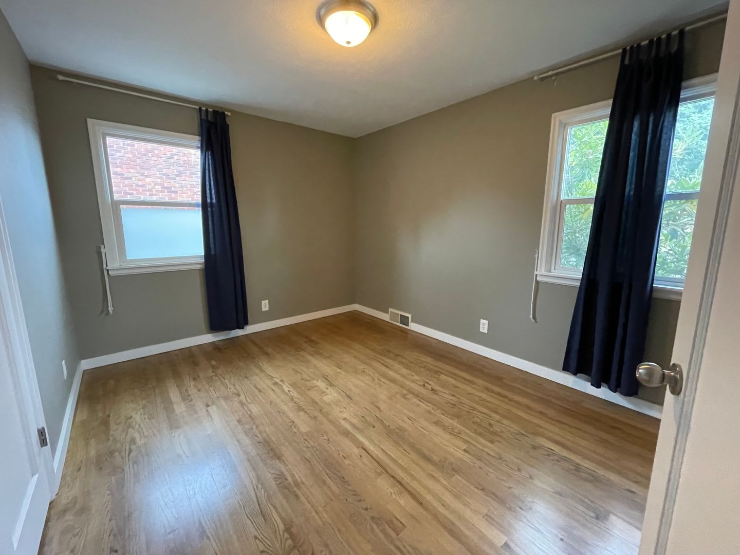 4 Bedroom 2 Bathroom Home For Rent – photo 2