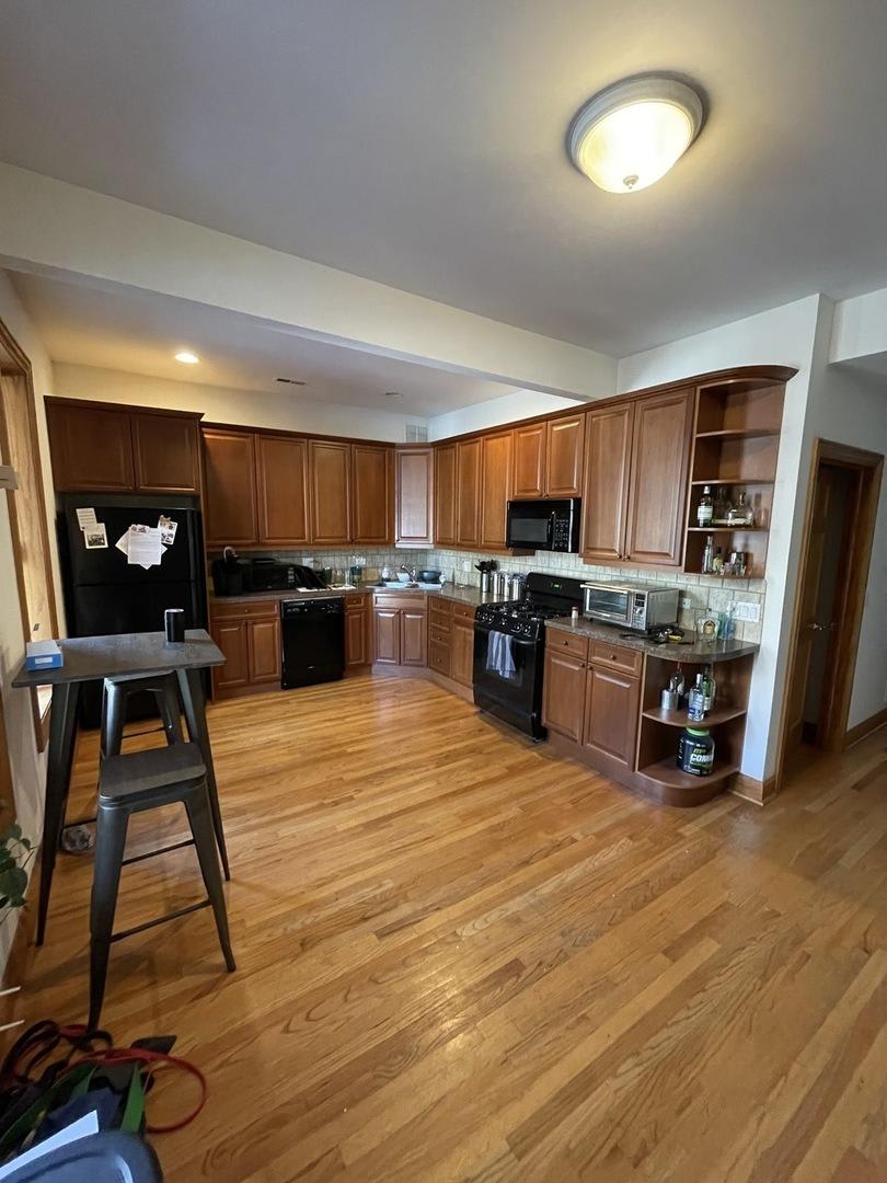 3736 North Sheffield Ave – photo 4