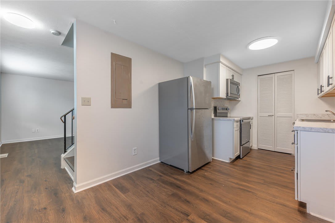 1643 Mars Hill Drive – photo 5