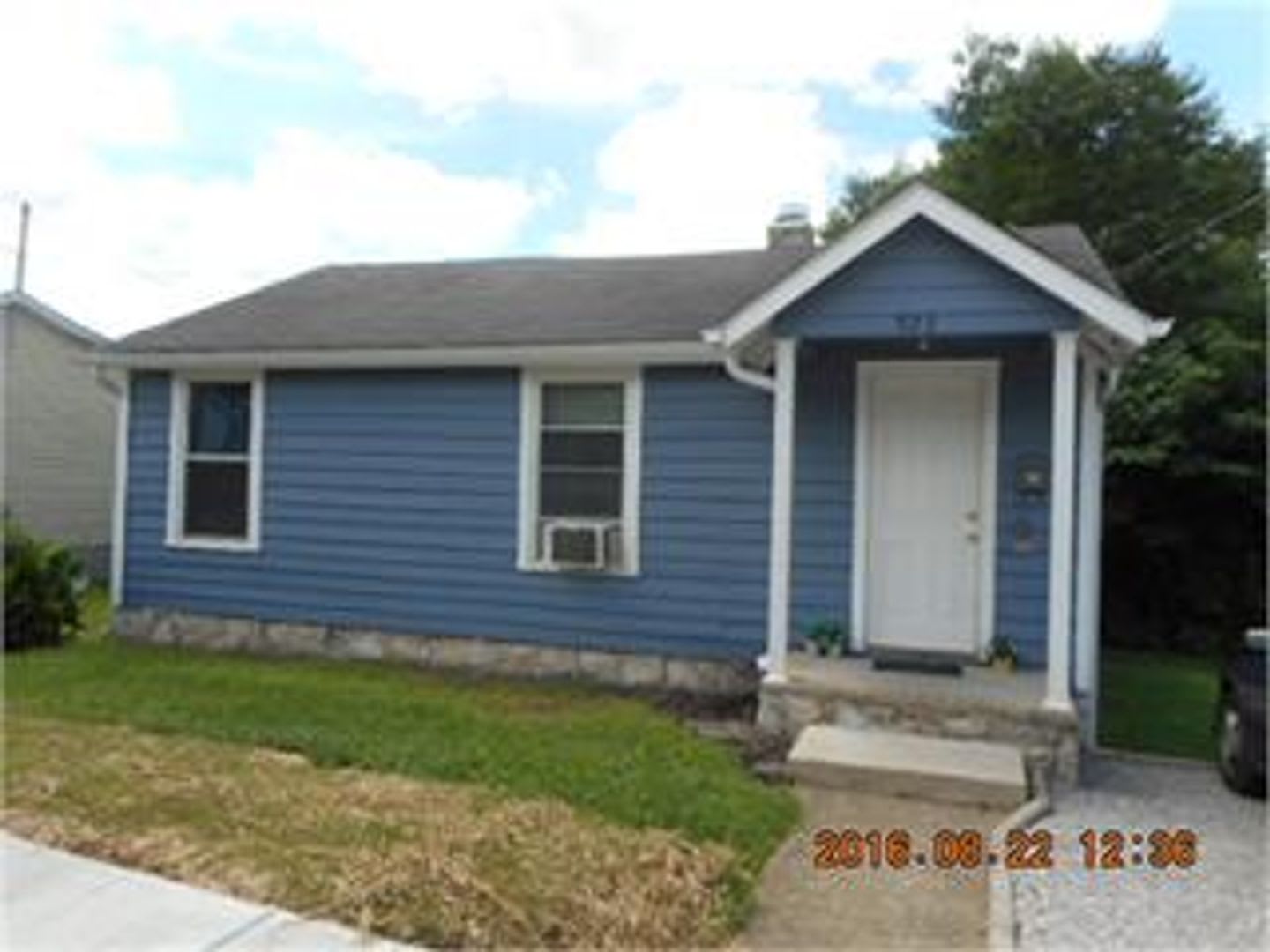 Single Family House – photo 1