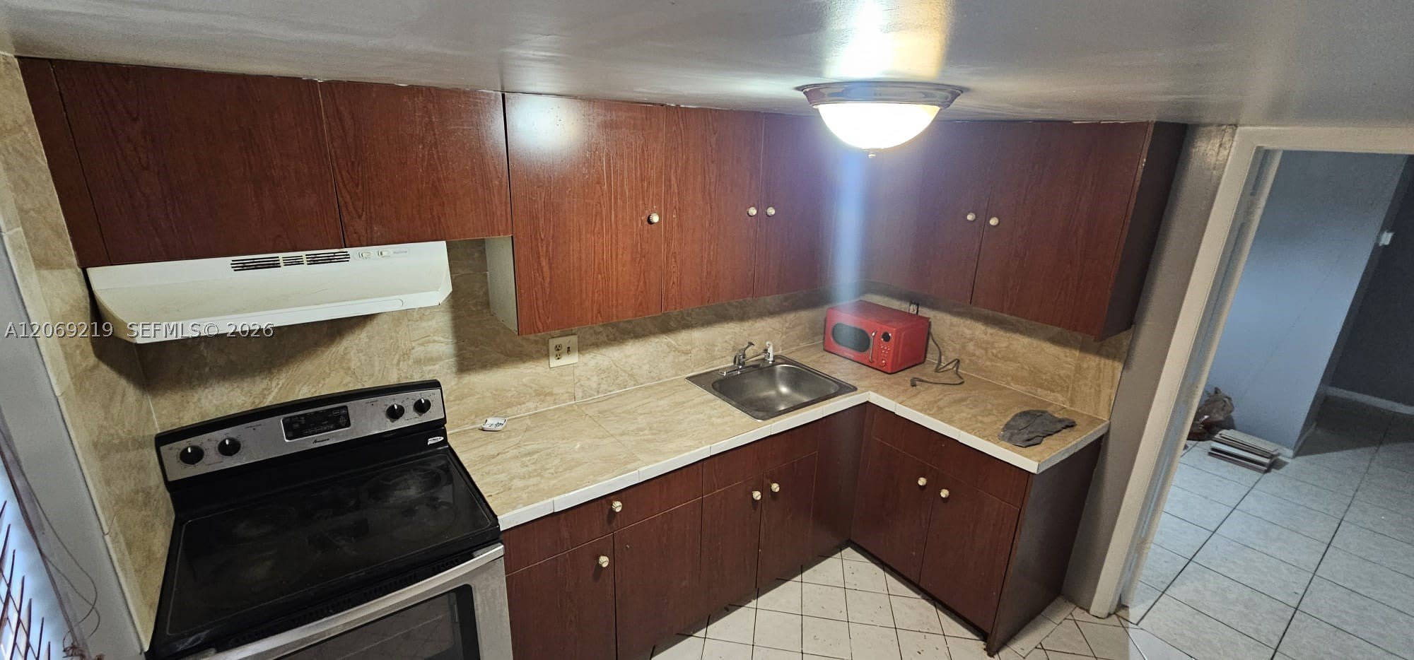 4168 Inverrary Dr – photo 2