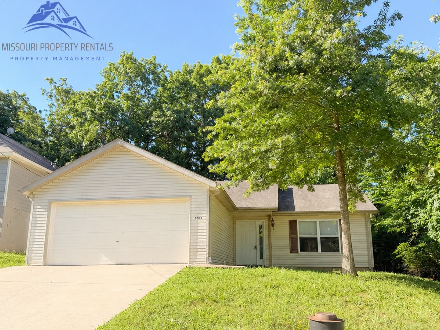 Merriam Woods- 3 Bed 2 Bath – photo 1