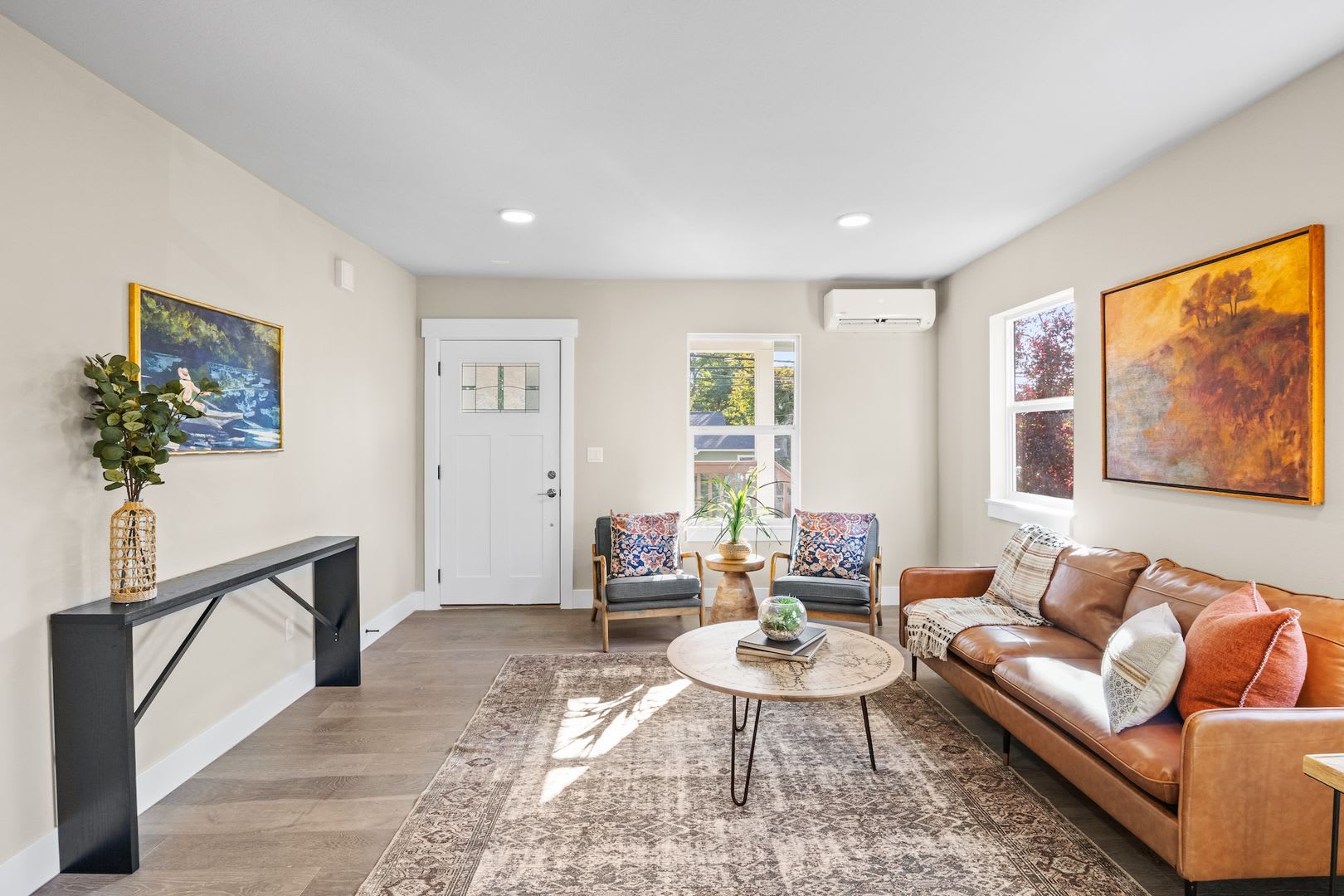 Beautifully Renovated 4BR Home in North Seattle! – photo 4