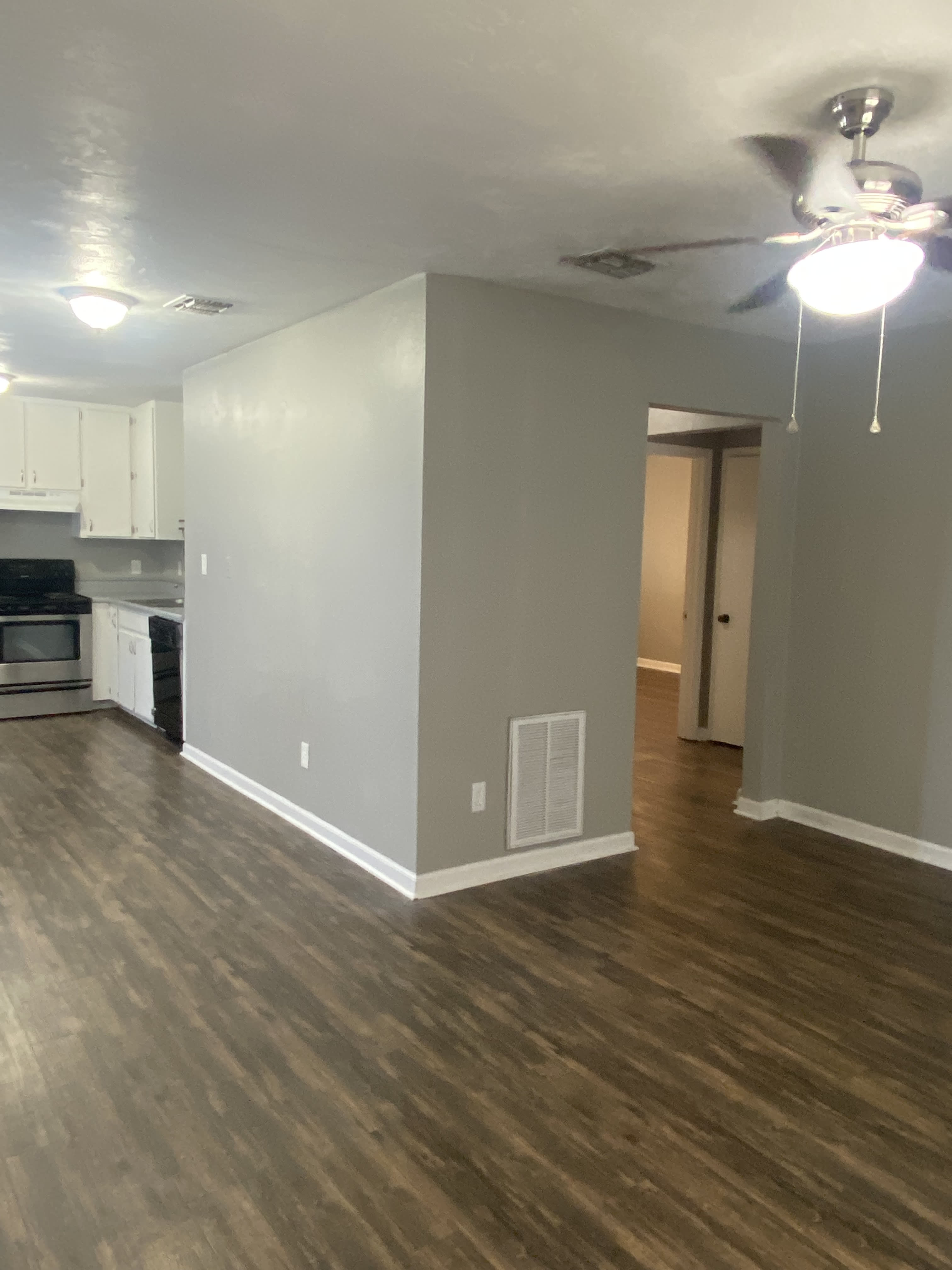 306 White Dr – photo 4