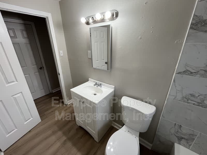865 Haynes St – photo 3