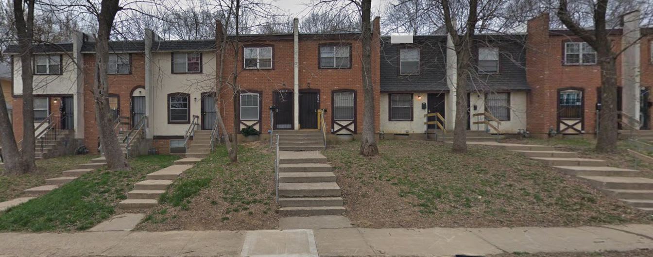 2834 E 10th St – photo 1