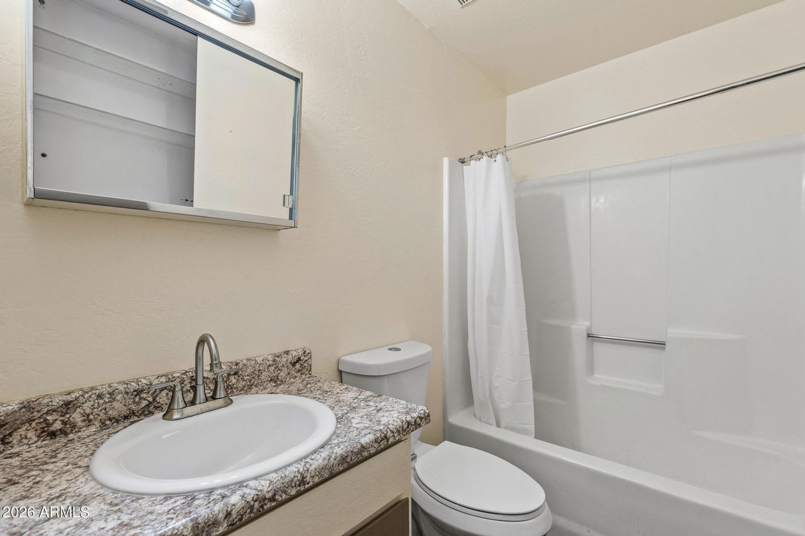 Beautifully Updated 4 Bedroom 4 Bathroom Home Every Bedroom Has Its Own Private Bathroom – photo 4