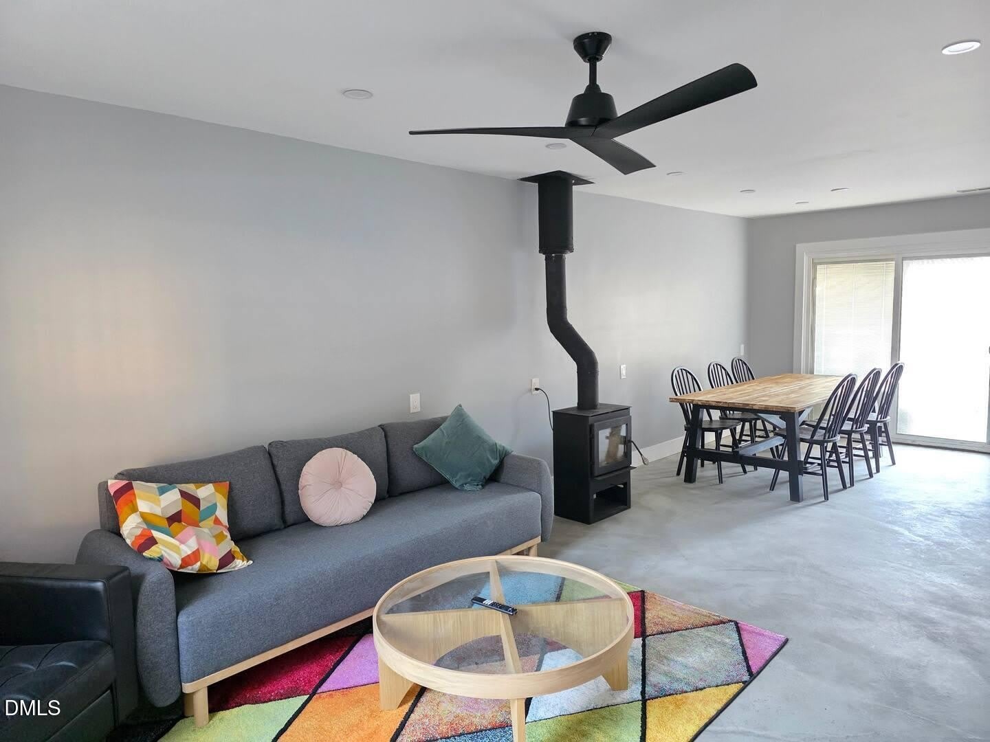 114 Chaucer Court – photo 3