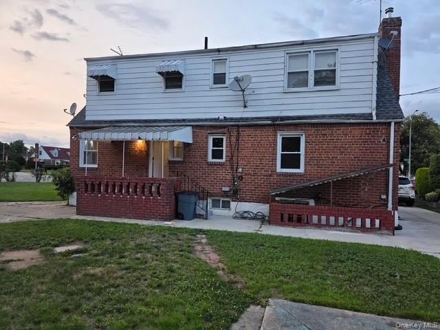 220-10 120th Avenue – photo 2