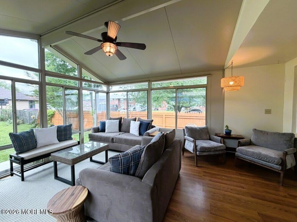 102 Columbia Avenue – photo 5