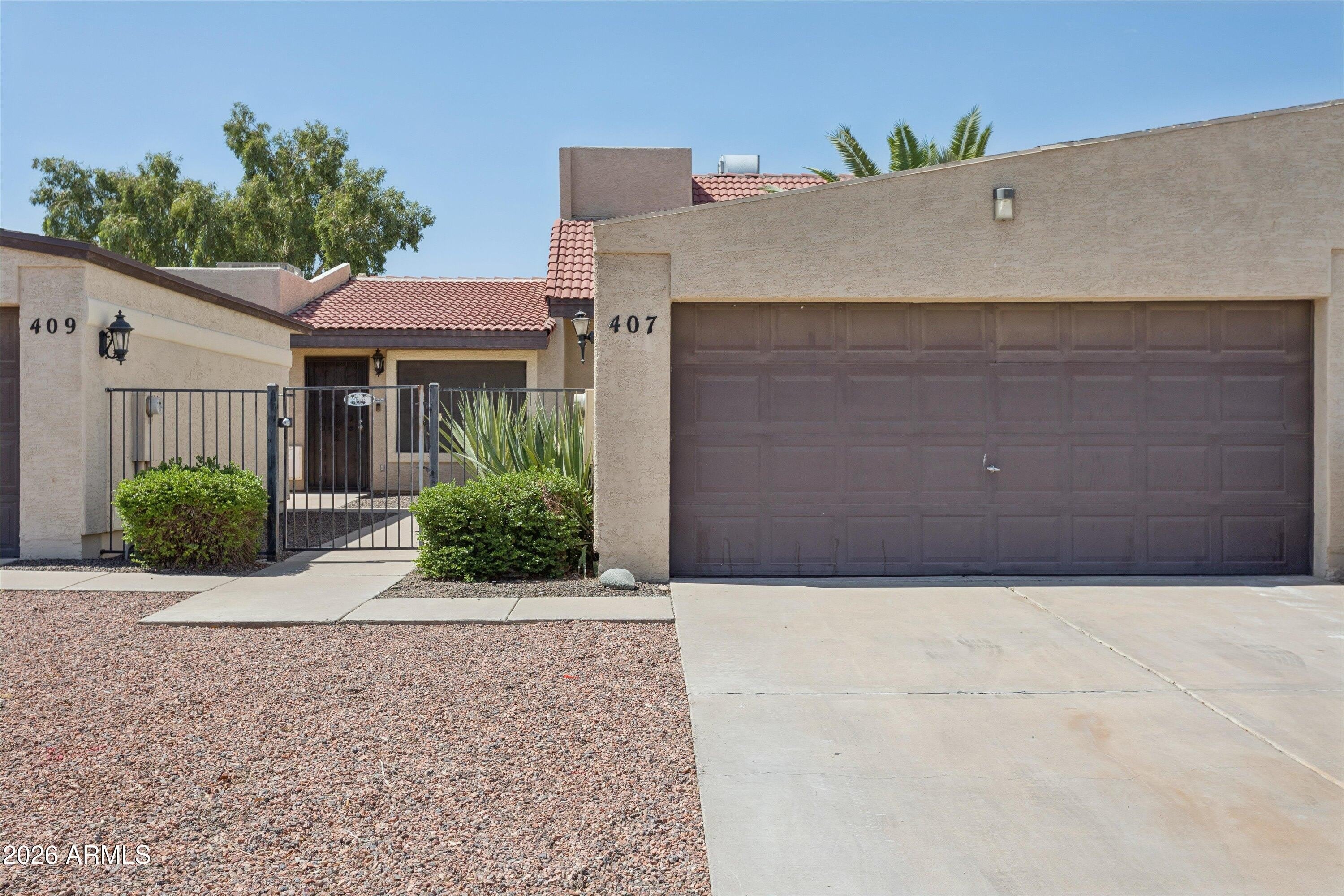 407 E Pecan Road – photo 1