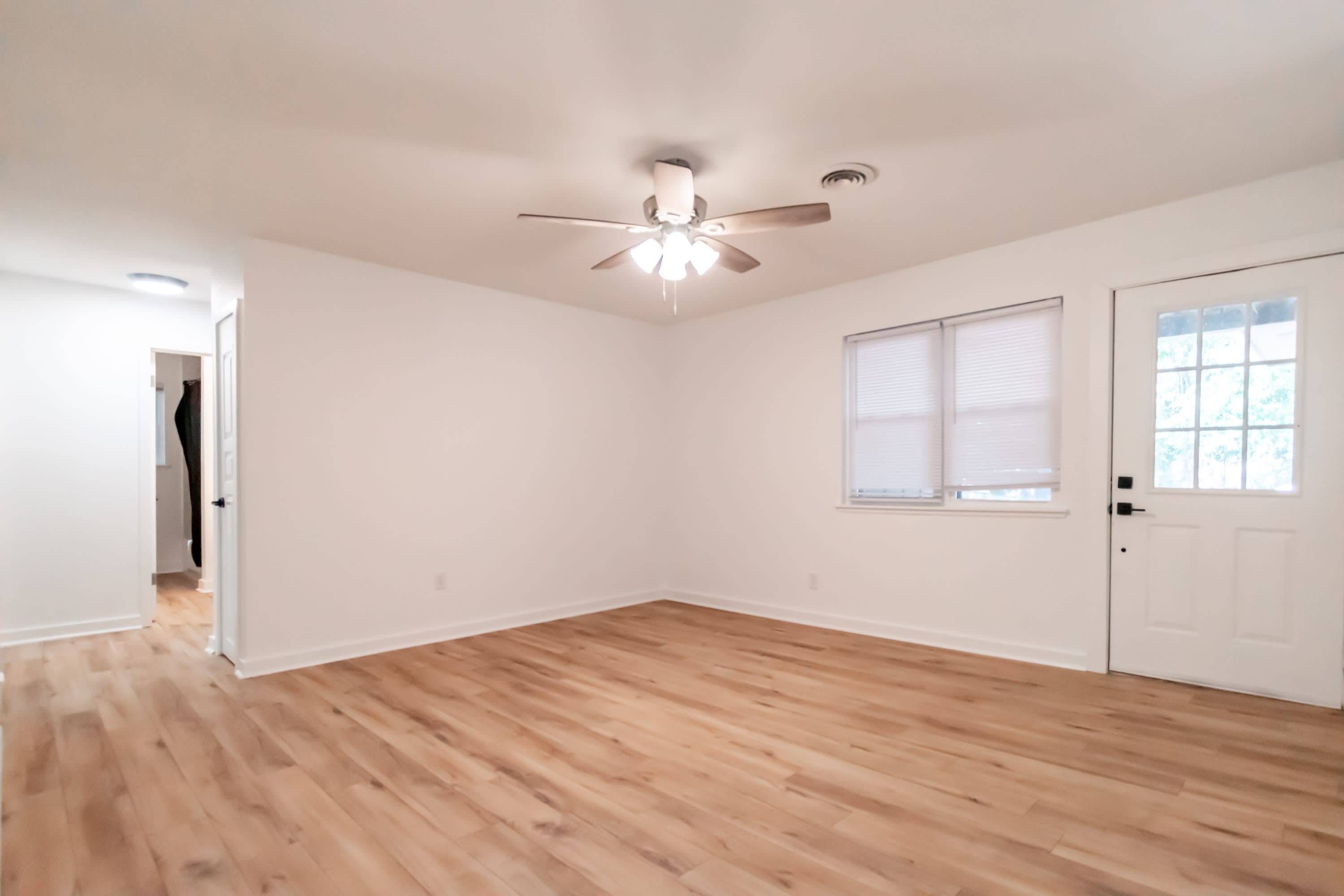 2332 South Clover Drive – photo 4