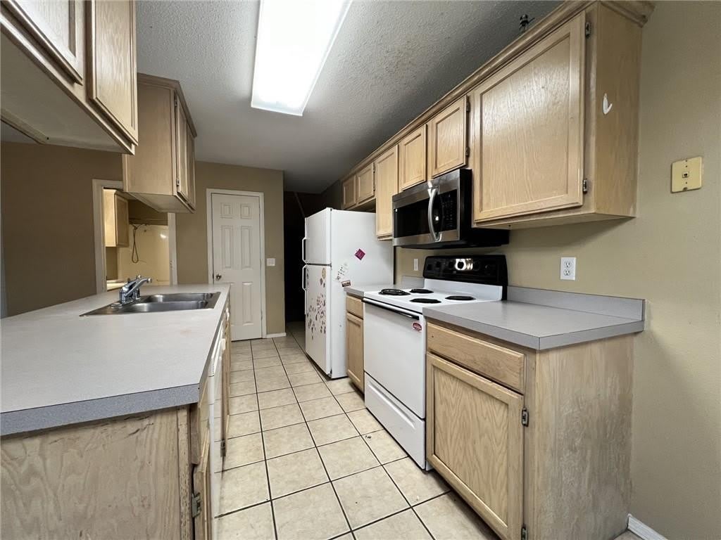 1629 N Saddlehorn Avenue – photo 5