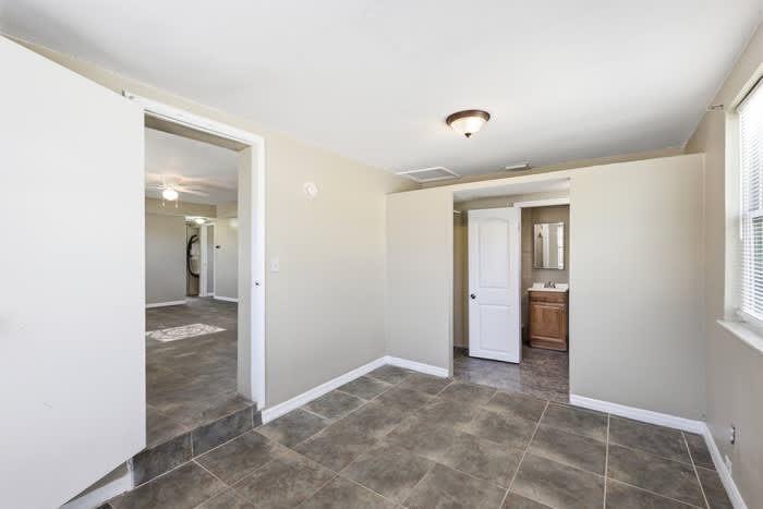 1107 Jamela Drive – photo 4