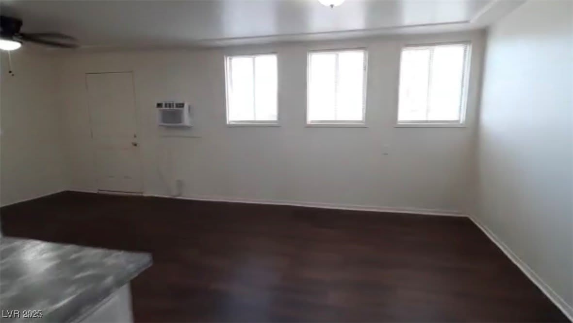 180 N Jones Street – photo 4