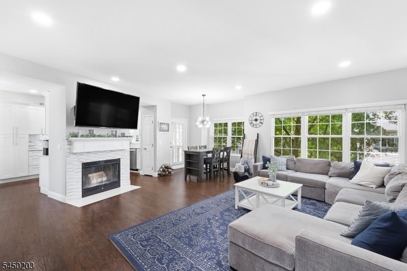 2202 Yardley Pl – photo 4