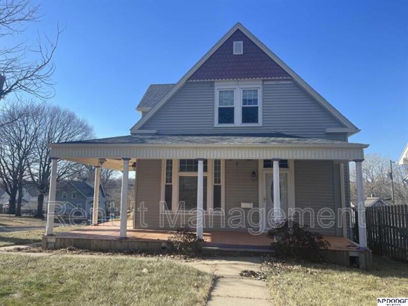 2154 S 35 Street – photo 1