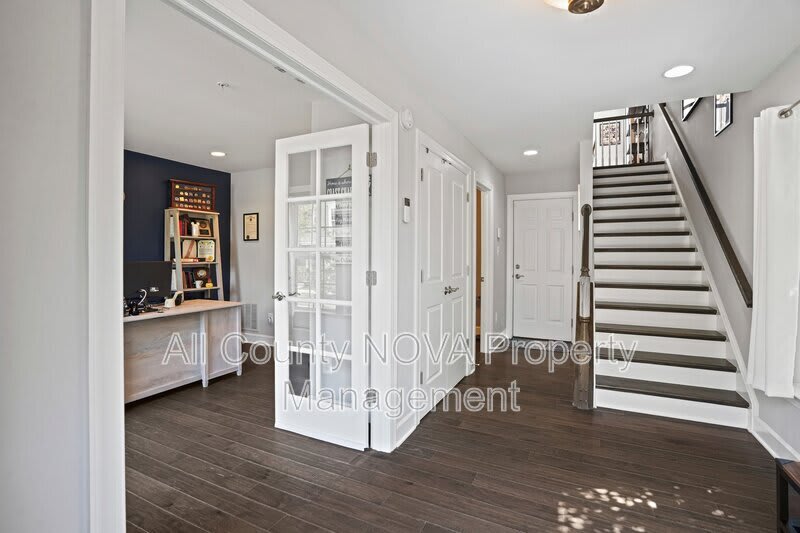 2910 Pinebrook – photo 3