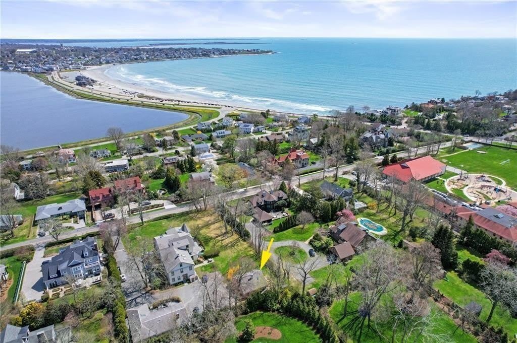 397 Gibbs Avenue – photo 2