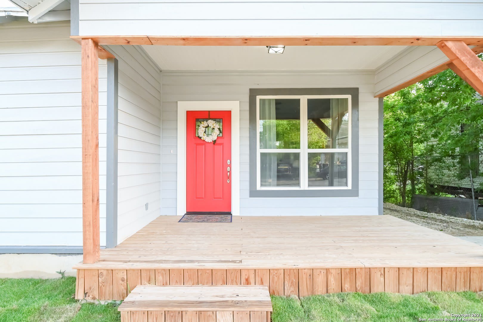 523 PORTER ST – photo 3