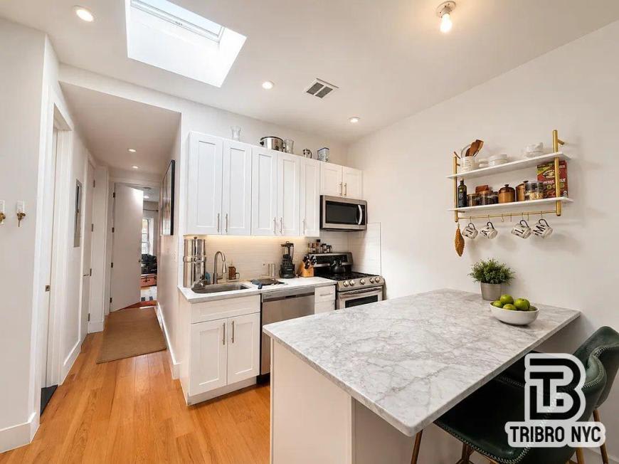 465 Eastern Parkway – photo 2