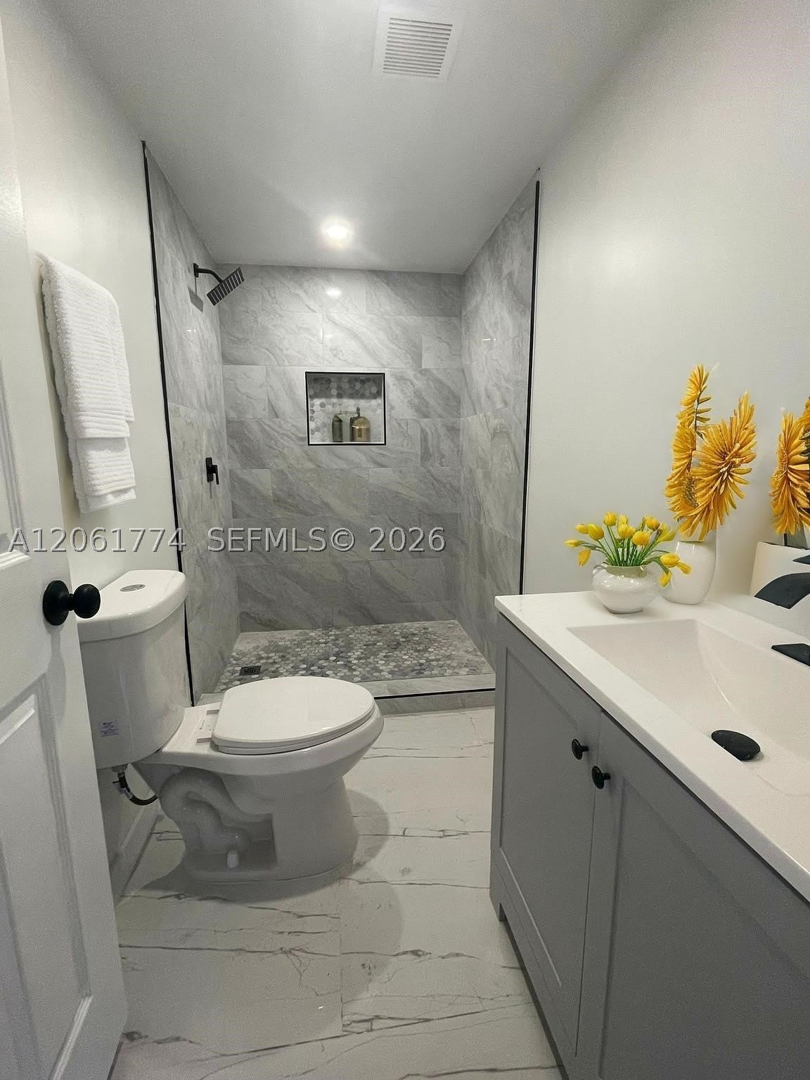 1400 N 74th Ter – photo 5
