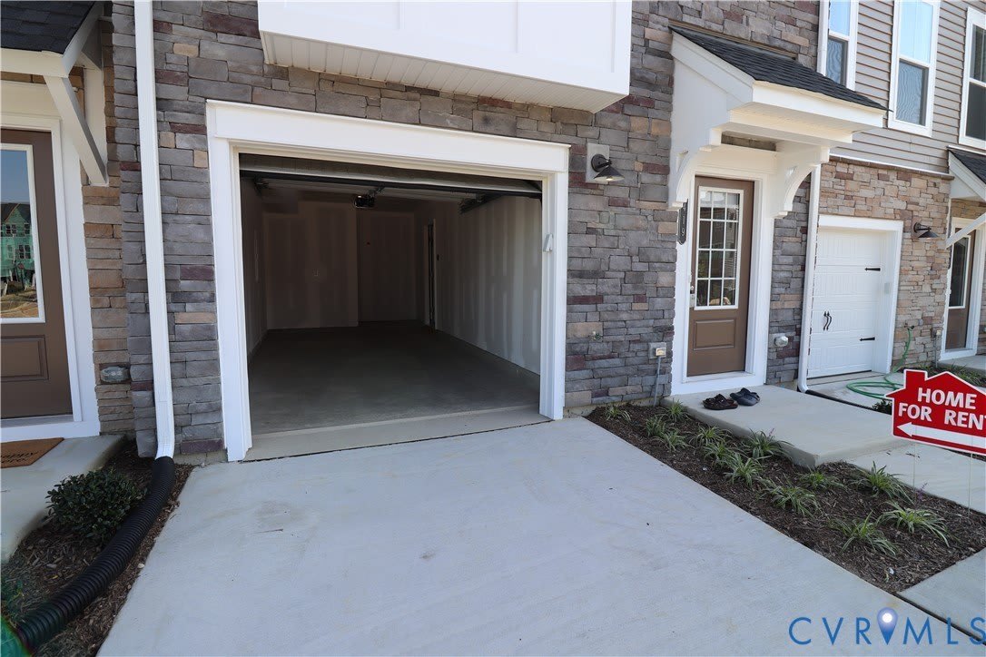 419 Burden Drive – photo 4