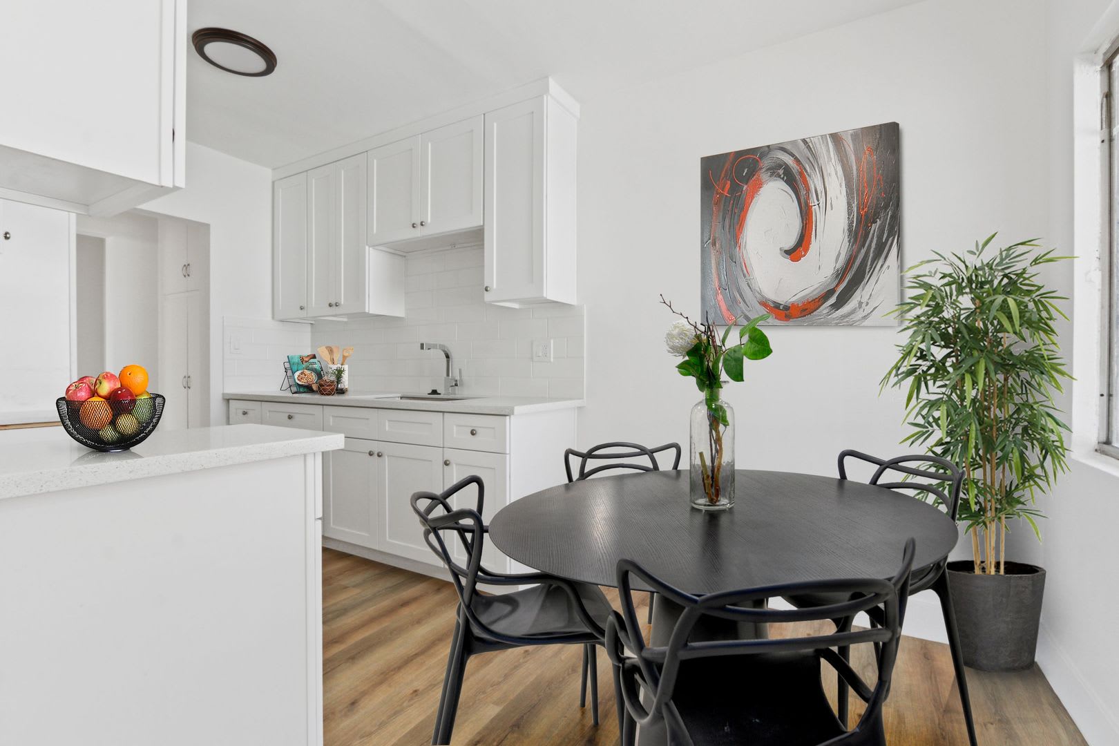 152 S Alvarado St – photo 5