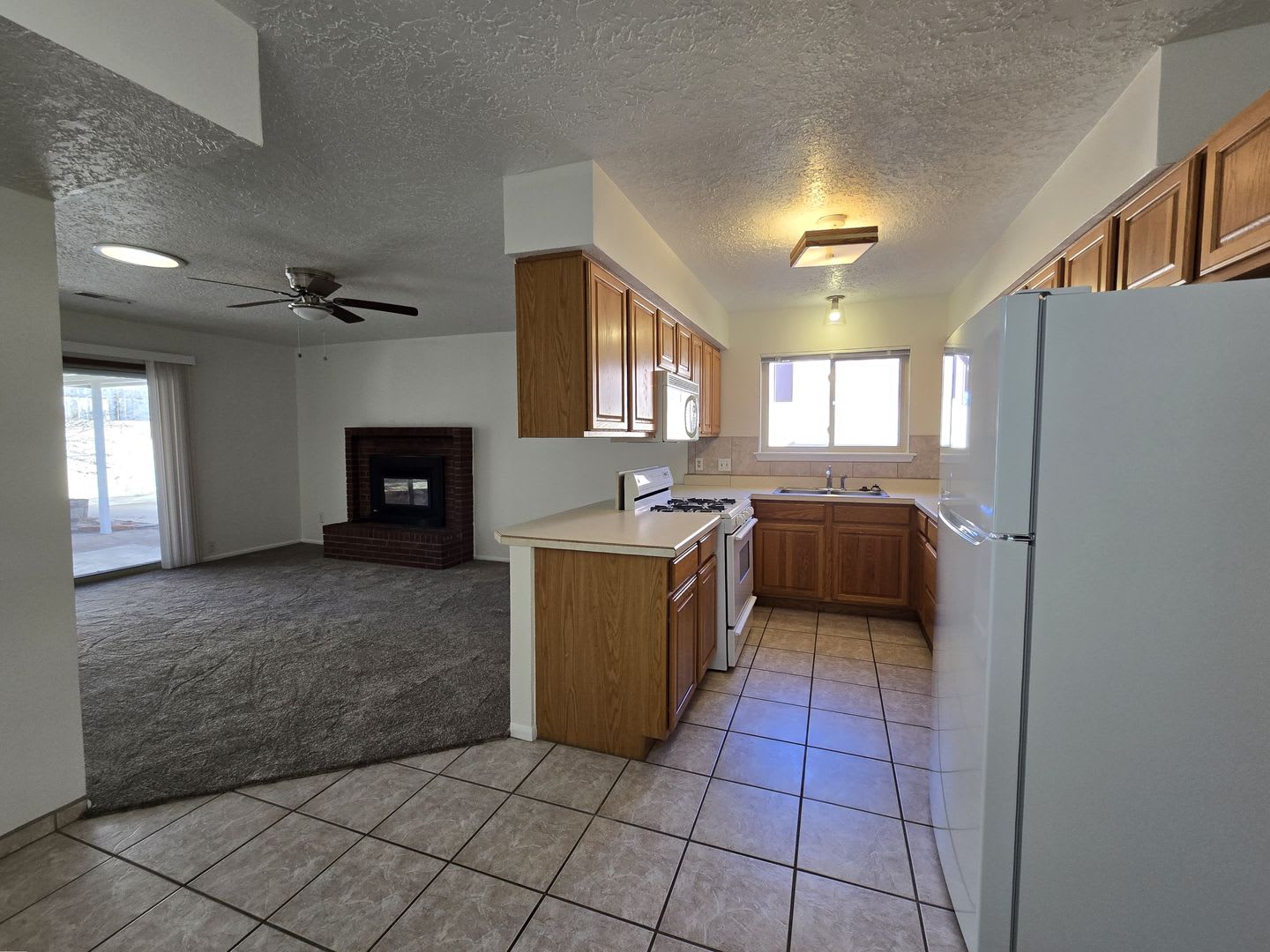 2654 Calle Primavera – photo 3