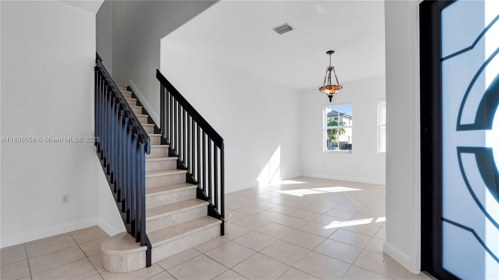 17994 Northwest 87th Place – photo 4