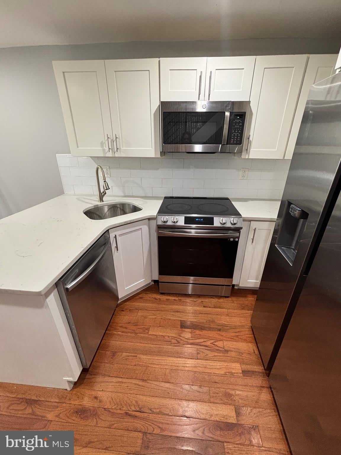 2231 FERNON Street – photo 3